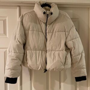 Zara Cropped Cream Puffer Jacket Size Large